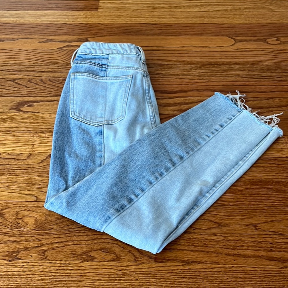 Pacsun Woman’s Mom Jeans Size 23